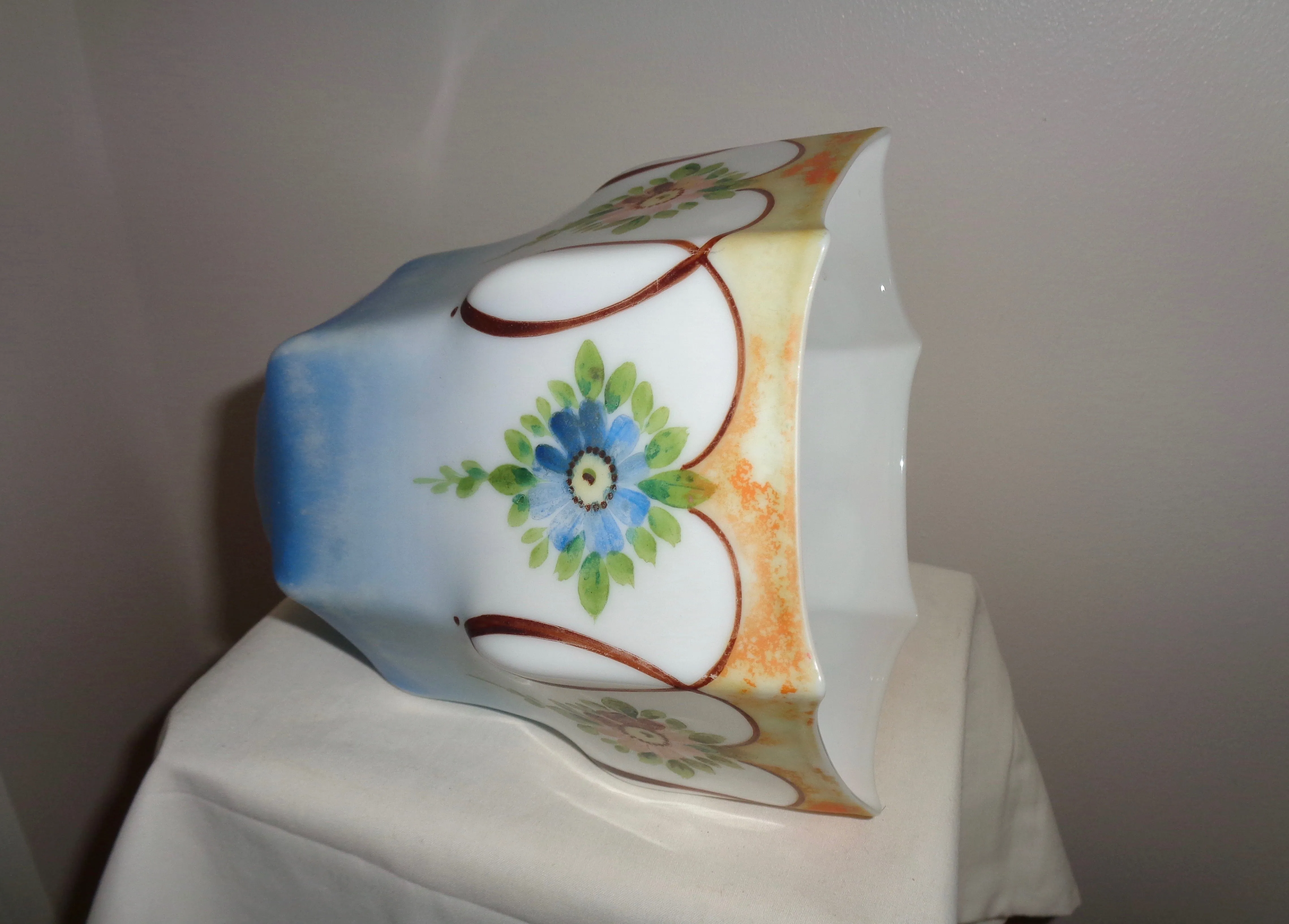 Art Deco Hand Painted Glass Pendant Light/Lamp Shade