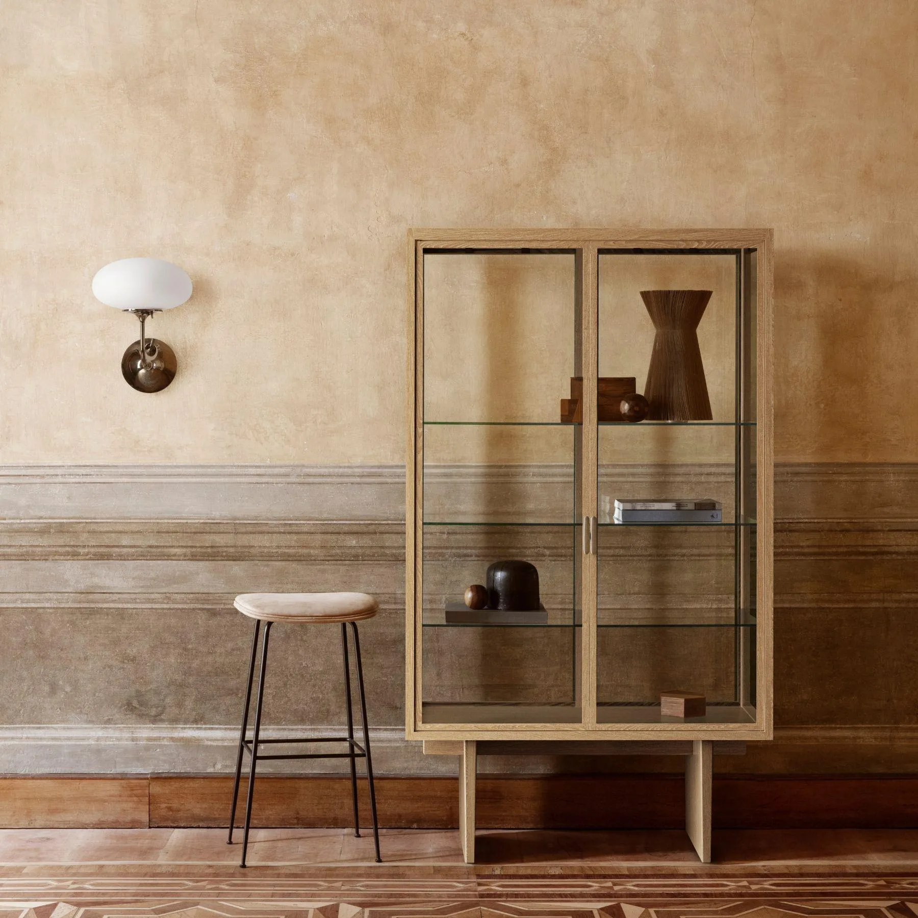 GUBI Private Vitrine