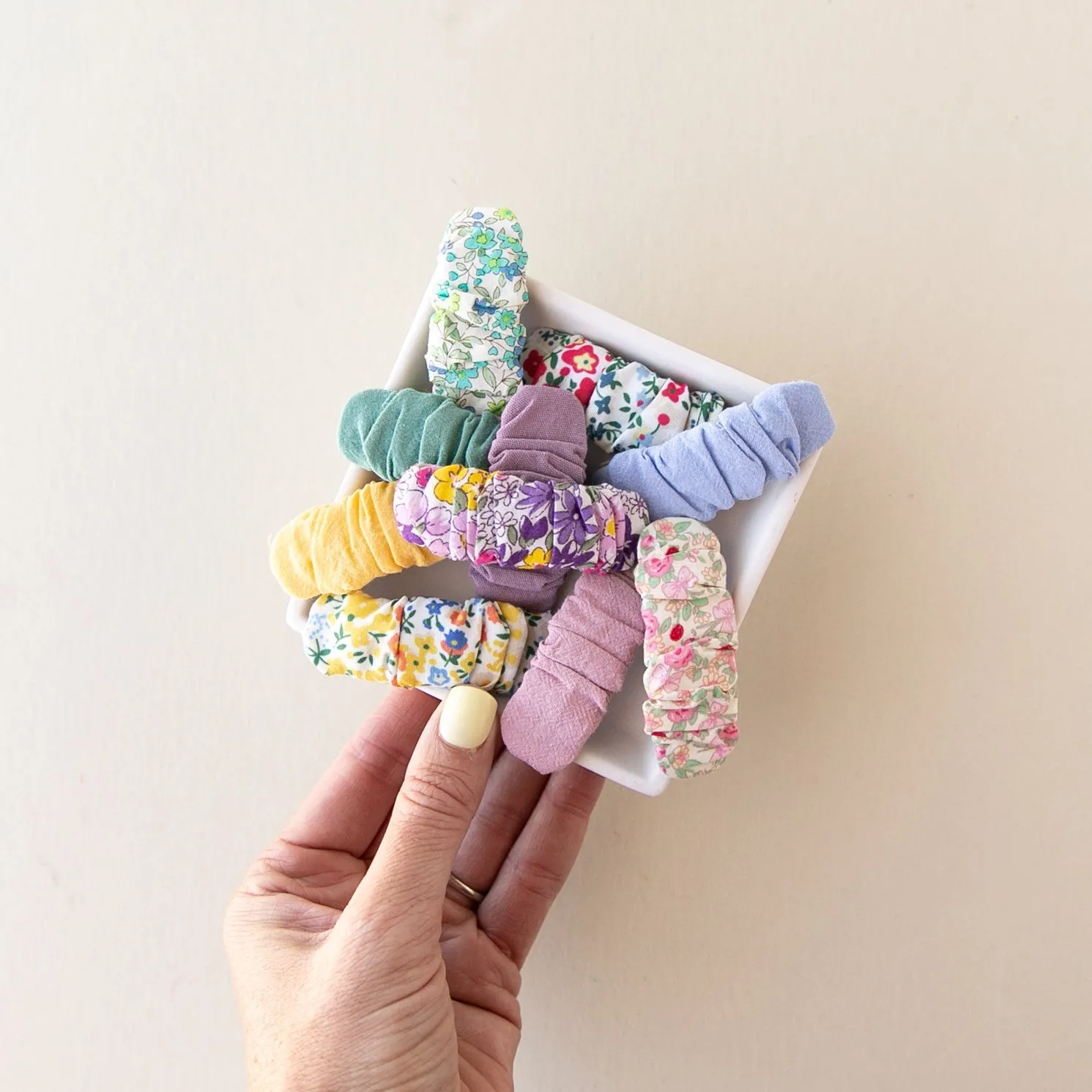 Mint | Ruffle Snap Clip Set