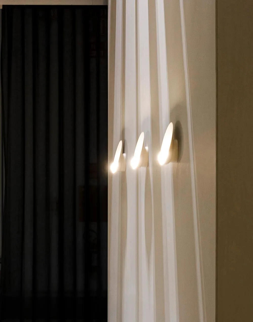 Musa wall light