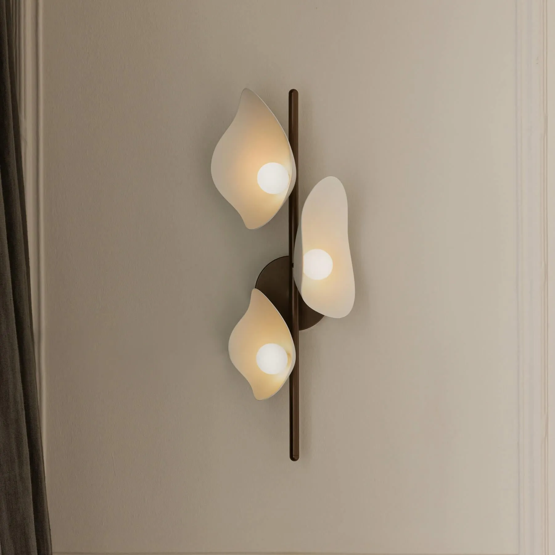 Nuura Florii 3 Wall Light