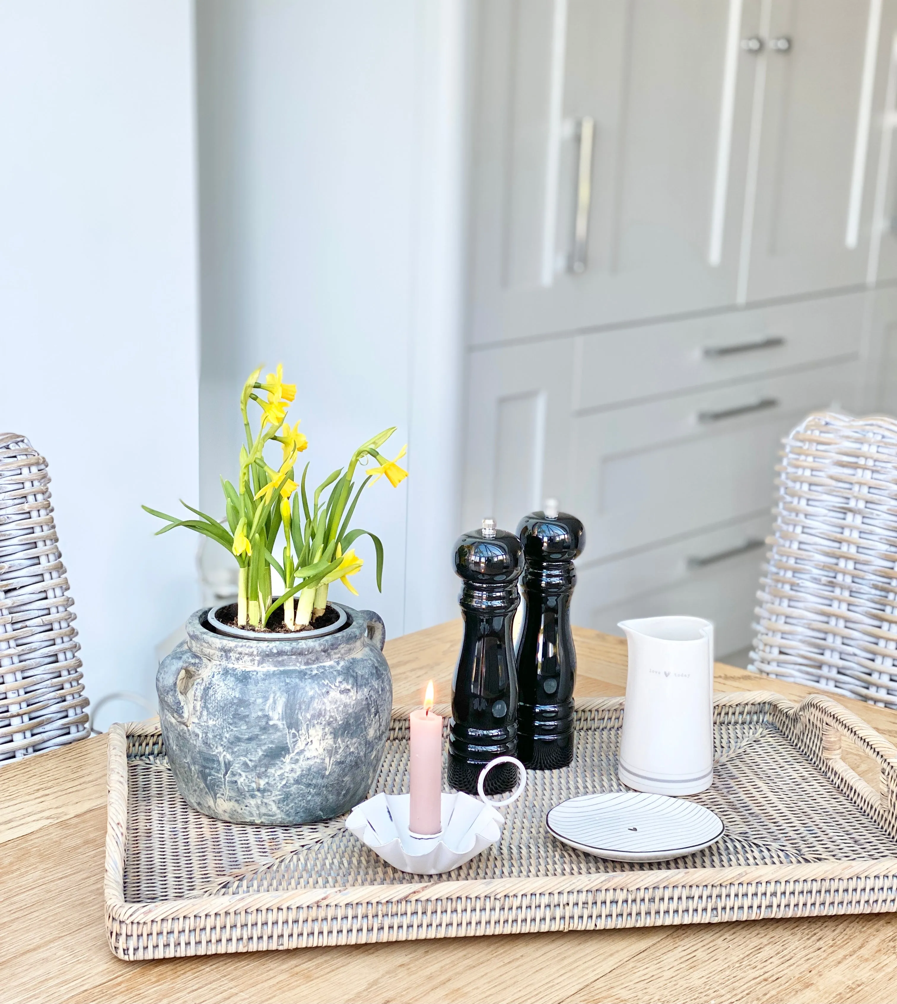 Salt and Pepper Mill Set in White, Grey & Black