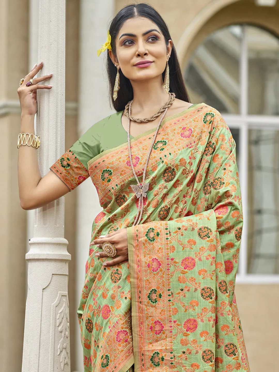 Women Light Green Silk Saree With Un Stitched Blouse
